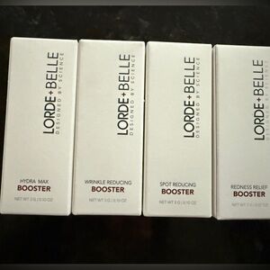 Lorde + Belle Booster Set